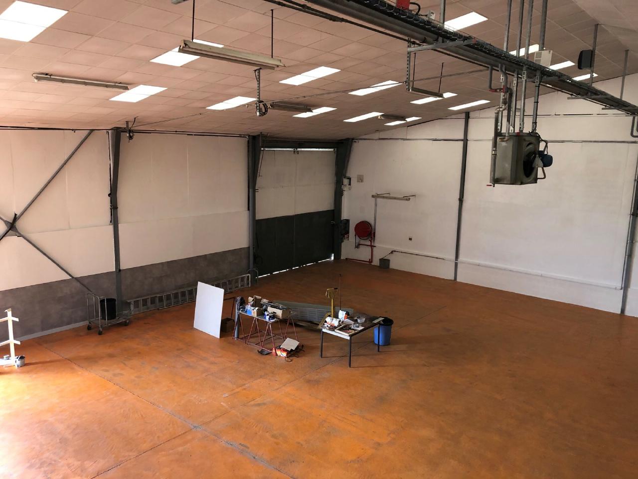 Local d'activité Ecquevilly 1555m² Location local d'activité Ecquevilly Yvelines OLACT2112213 4
